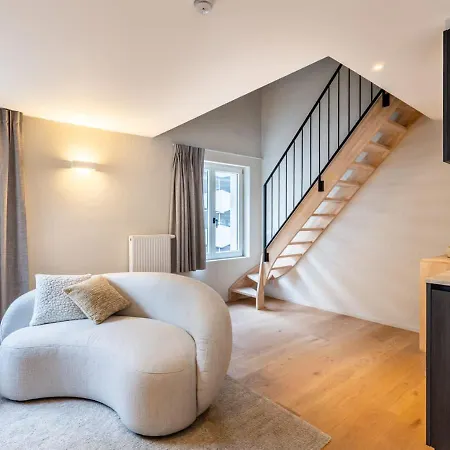 Huswell - Stylish Duplex With Premium Materials In Center * Gent
